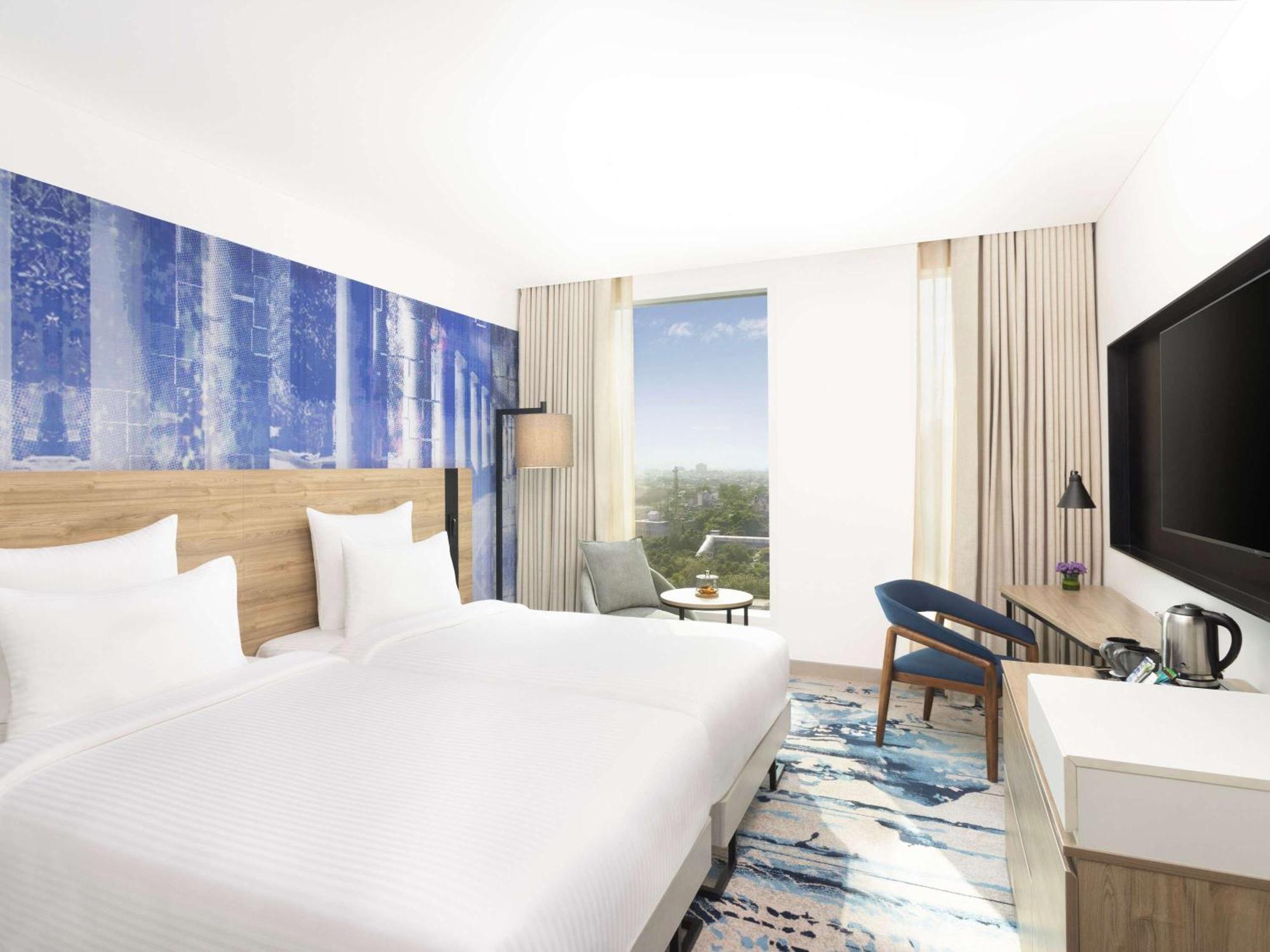 Novotel Centre Hotel 5*