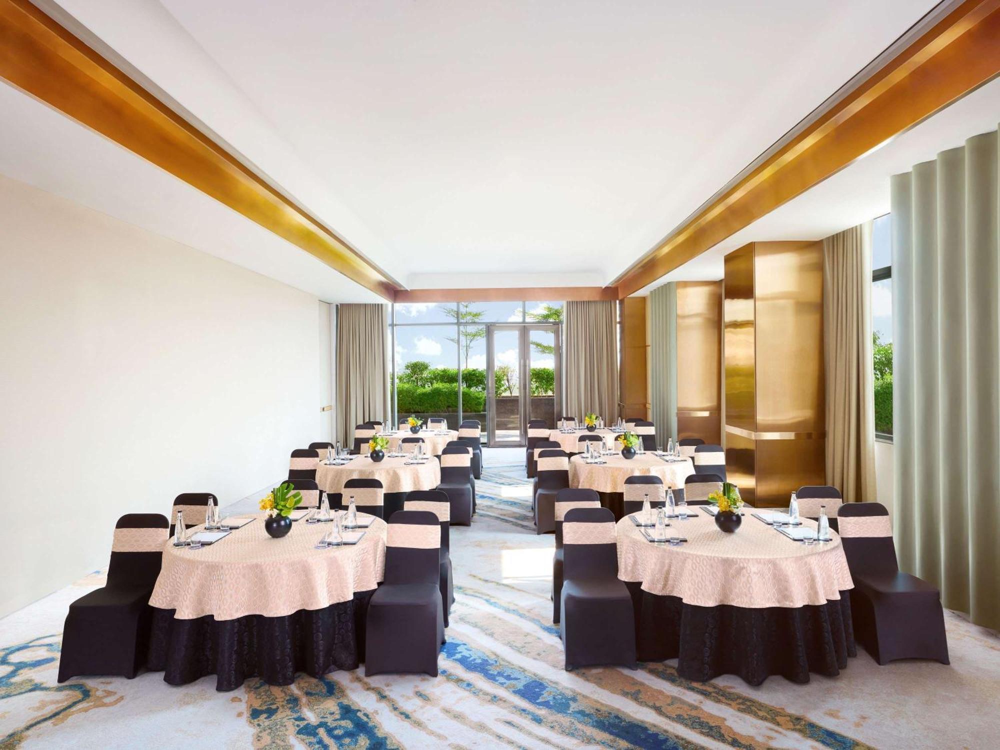 Hotel Novotel Centre 5*